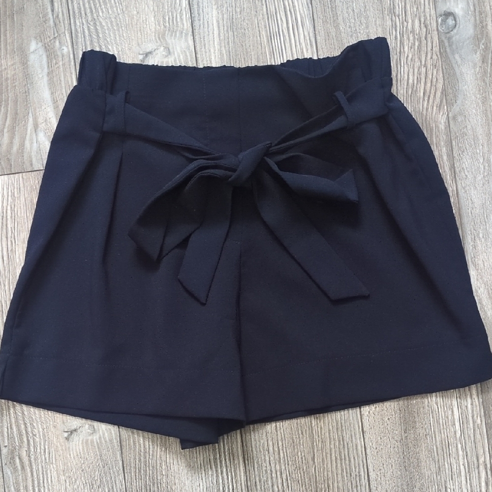 HAVE Women's Navy Tie-Waist Shorts L